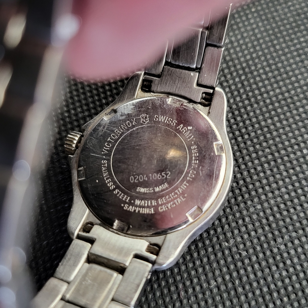 Swiss Army Victorinox Stainless Stl Water Resistant 100m Men's 10652 Wat… - Picture 5 of 10
